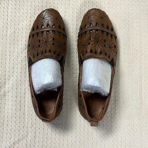 Brown spring step shoes! Very comfortable!